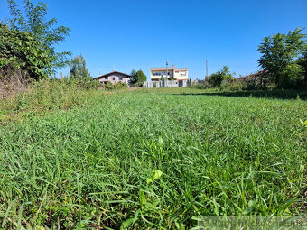 Predstavte si miesto, kde sa pokoj vidieka spája s panoramat