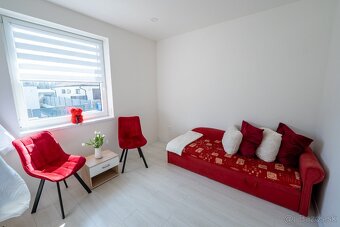 Renata Greschner ponúka na predaj modernú novostavbu rodinné