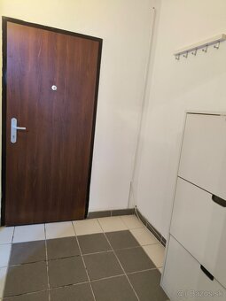 Na prenájom zrekonštruovaná dvojgarsónka o výmere 37m2 + log