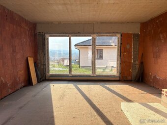 Ponúkame na predaj 5-izbový dvojpodlažný rodinný dom typ B s