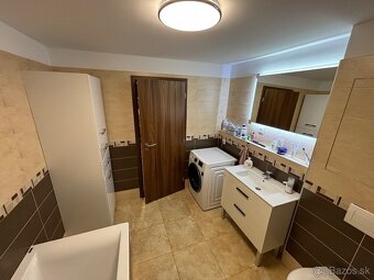 2-izbový byt; 62m2 + balkon 2,5m2 Ulica: Jarabinková Obec: B