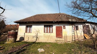Ponúkame na predaj slnečný stavebný pozemok v obci Drienov, 
