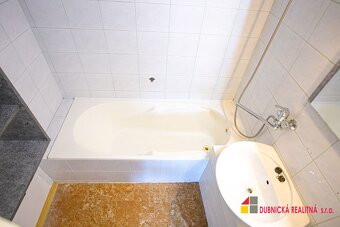 Ponúkame na prenájom priestranný 4-izbový byt v meste Ilava,
