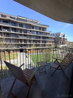 Ponúkam v zastúpení majiteľa na prenájom svetlý a moderne za