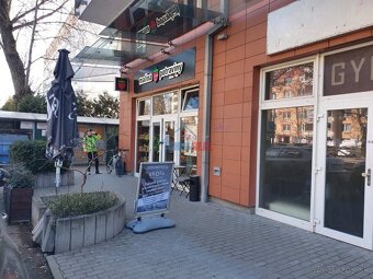 Realitná kancelária ponúka na prenájom
NOVO kompletne zariad