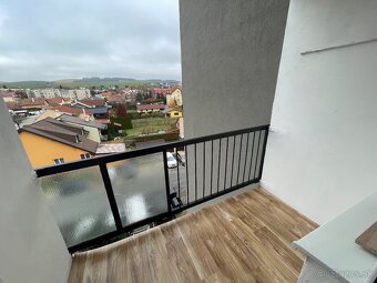 Ponúkam do prenájmu 2izbový byt na sídlisku Západ 2.Byt na n
