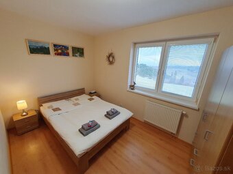 Ponúkam na prenájom príjemný, slnečný 2izbovy apartmán vo Vy