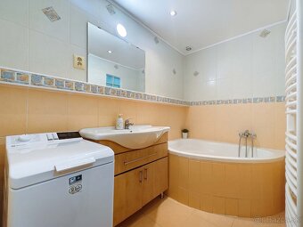 Petersen Realitný Servis vám ponúka na predaj krásny trojizb