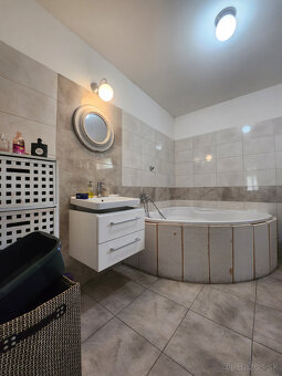 EXKLUZÍVNE IBA U NÁS!
Realitná kancelária Realita ponúka na 