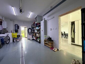 Ponúkame na predaj štýlový rodinný dom v obci Zvončín pri Tr