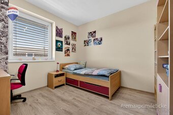 Ponúkame na predaj moderný a prakticky riešený 4-izbový rodi