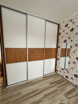 Typ: 4-izbový byt Obec: Šahy
Byt, v ktorom sa budete cítiť a