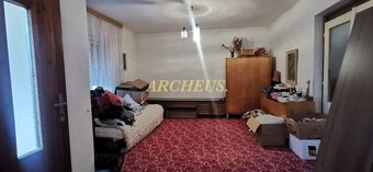Výhradne u nás ponúkame na predaj poschodový rodinný dom s g