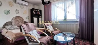 Výhradne u nás ponúkame na predaj trojpodlažný rodinný dom v