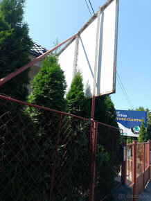 Predám 2 ks reklamné tabule , Rozmery tabule: šírka 225 cm, 