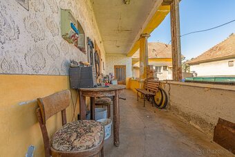 Ponúkame na predaj krásny rovinatý pozemok o výmere 1.255 m2