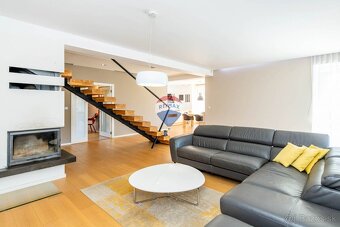 LUXUSNÁ NOVOSTAVBA, štýlovo zariadená, HRAŠOVIK len 10 min o