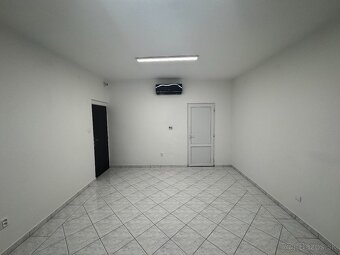 Prenájom skladu – Sklad č. 4, Štúrovo (priemyselná zóna)
Pon