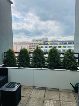Ponúkam na prenájom moderne zariadený 2 izbový byt, 50m2 + b