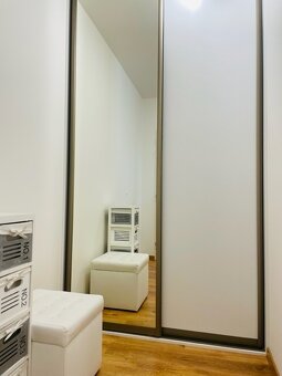 Ponúkam na prenájom moderne zariadený 2 izbový byt, 50m2 + b