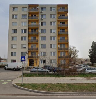 Ponúkam na predaj priestranný a slnečný 3-izbový byt s výmer