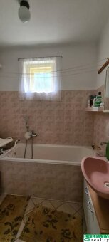 Ponúkame Vám na predaj starší rodinný dom s výmerou 98 m2, p