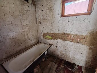 Ponúkame exkluzívne na predaj zachovalú chalupu pri Domaši –