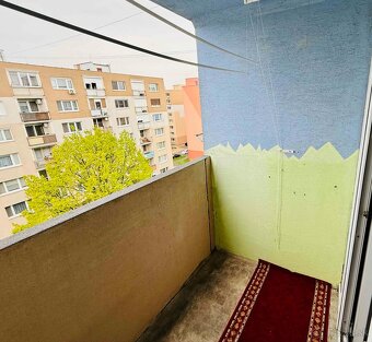 Ponúkame na predaj moderný, zrekonštruovaný 3 izbový byt v Š