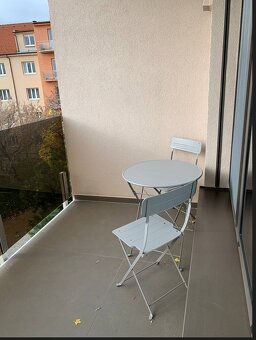 Byt sa nachádza v novostavbe bytového domu v mestskej časti 