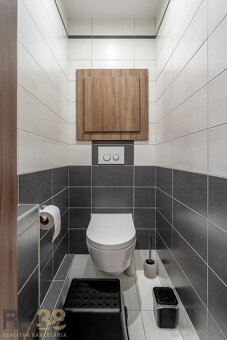 Hľadáte nové bývanie v perfektnej lokalite v Poprade?
Ponúka