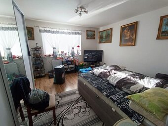 EXKLUZÍVNE.
Ponúkame na predaj priestranný rodinný dom po re