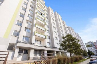 Realitná kancelária RE/MAX Expert ponúka výhradne na predaj 