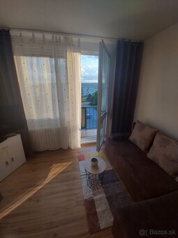 Ponúkam na predaj praktický 1-izbový byt s balkónom v obľúbe