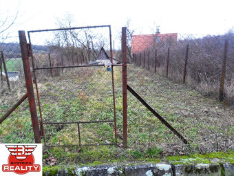 Ponúkame Vám na predaj vinný domček s nádherným výhľadom na 