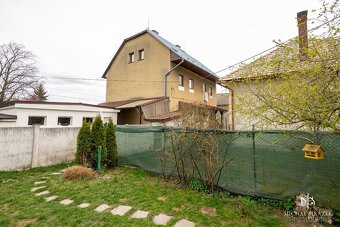 NA PREDAJ | 5-izbový byt so záhradou a samostatným vstupom, 
