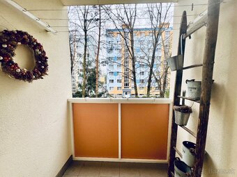 Na prenájom moderne zariadený 3 izb. byt s loggiou na Sitnia