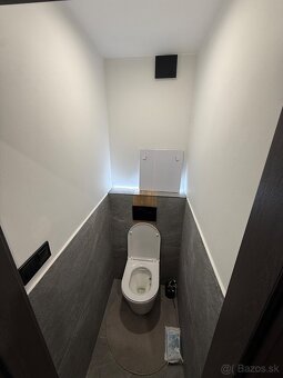 Cena je vrátane energii.
Ponúkame na prenájom kompletne zrek