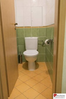 OSTREDKY | Ružinov | 2-izbový byt 60 m² | loggia | parkovani