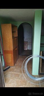 Ponúkame na predaj vinicu s murovanou chatou o celkovej výme