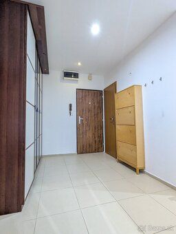 Ponúkam na prenájom 2 izbový byt, 65m2, po kompletnej rekonš