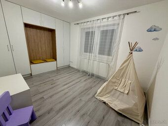 Na predaj kompletne zariadený a podpivničený rodinný dom – k