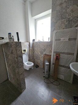Dávame Vám do pozornosti predaj Rozostavaný nadrozmerný rodi