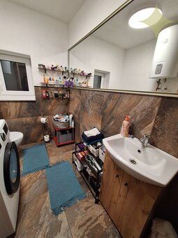 Exkluzívne na predaj rodinný dom o rozlohe 192,55 m2 a s poz