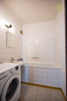 ZÁKLADNÉ ÚDAJE: Dispozícia: 3 izbový byt, 4. poschodie Úžitk