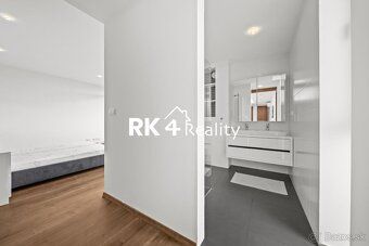 RK4 Reality ponúka NA PREDAJ nadštandardnú súkromnú vilu pre