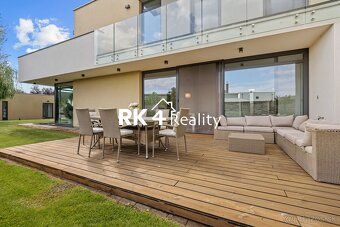 RK4 Reality ponúka NA PREDAJ nadštandardnú súkromnú vilu pre
