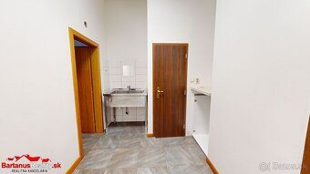 Klient neplatí realitnej kancelárii sprodstredkovateľskú pro