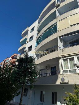 🚀GARZÓNKA S PREKRYTOU LODŽIOU – GOLEM, ALBÁNSKO
Na predaj po