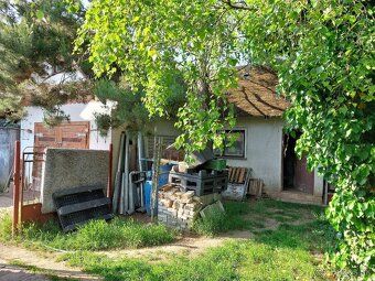 Na predaj 2 generačný rodinný dom s pozemkom o rozlohe 1207m