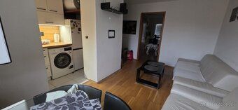 Dám do prenájmu môj 2-izbový byt (cca 45 m² + balkón) na Uhl